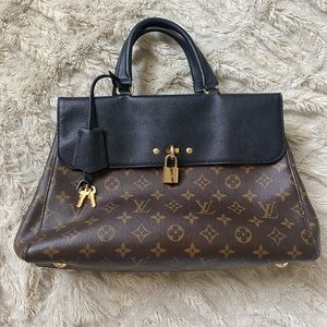 *AUTHENTIC LOUIS VUITTON PURSE*